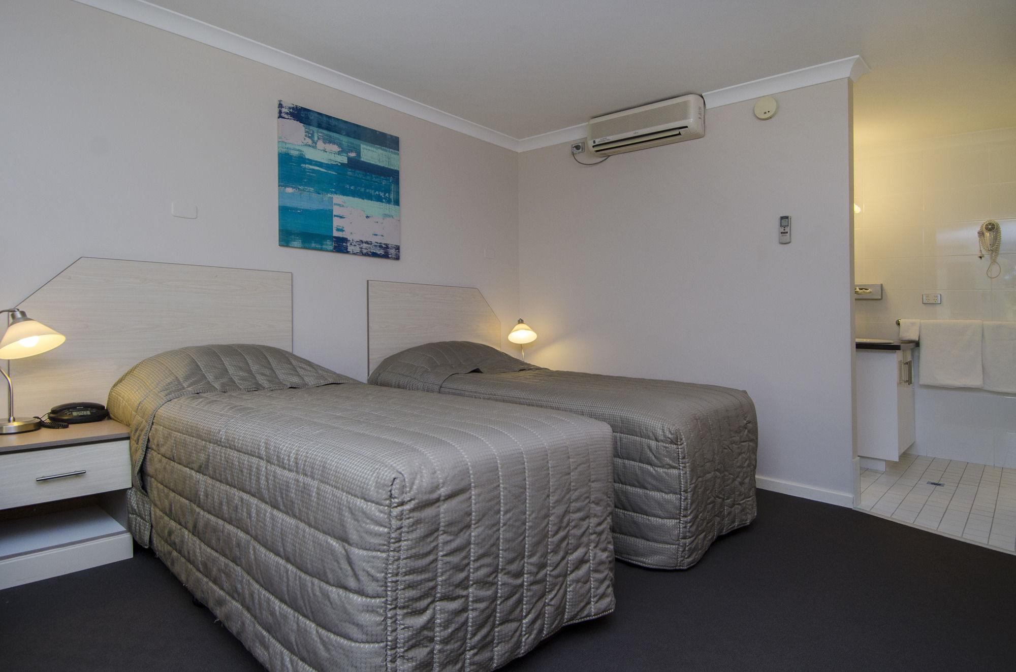 Quality Inn Railway Motel Kalgoorlie Buitenkant foto