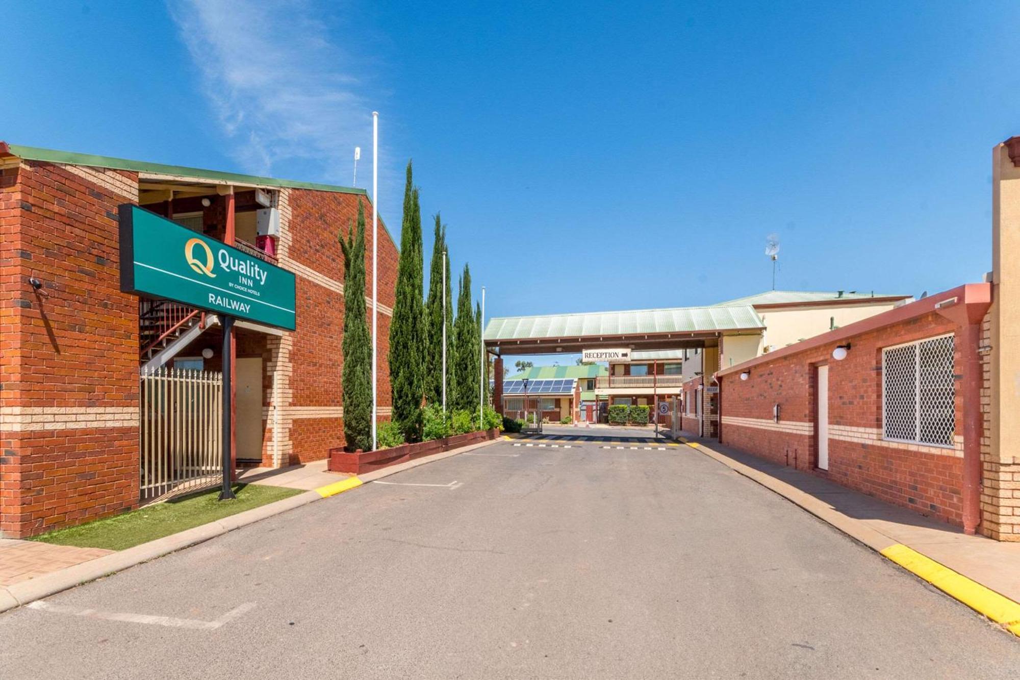 Quality Inn Railway Motel Kalgoorlie Buitenkant foto